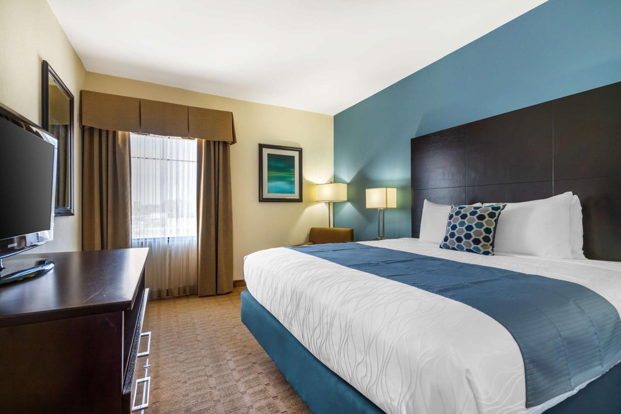 Best Western Plus Lytle Inn And Suites Eksteriør billede