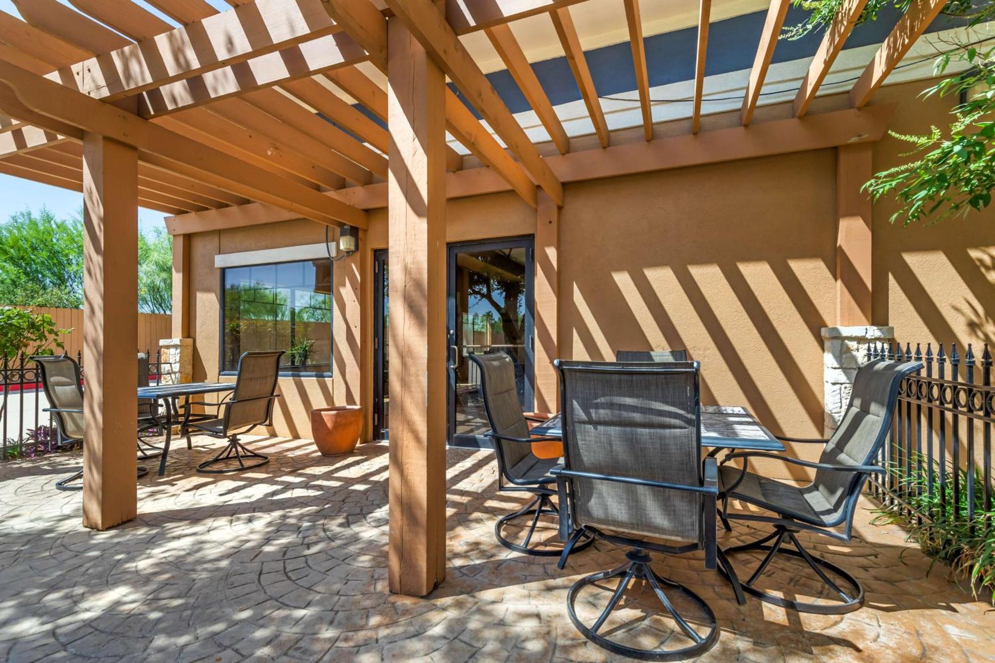 Best Western Plus Lytle Inn And Suites Eksteriør billede