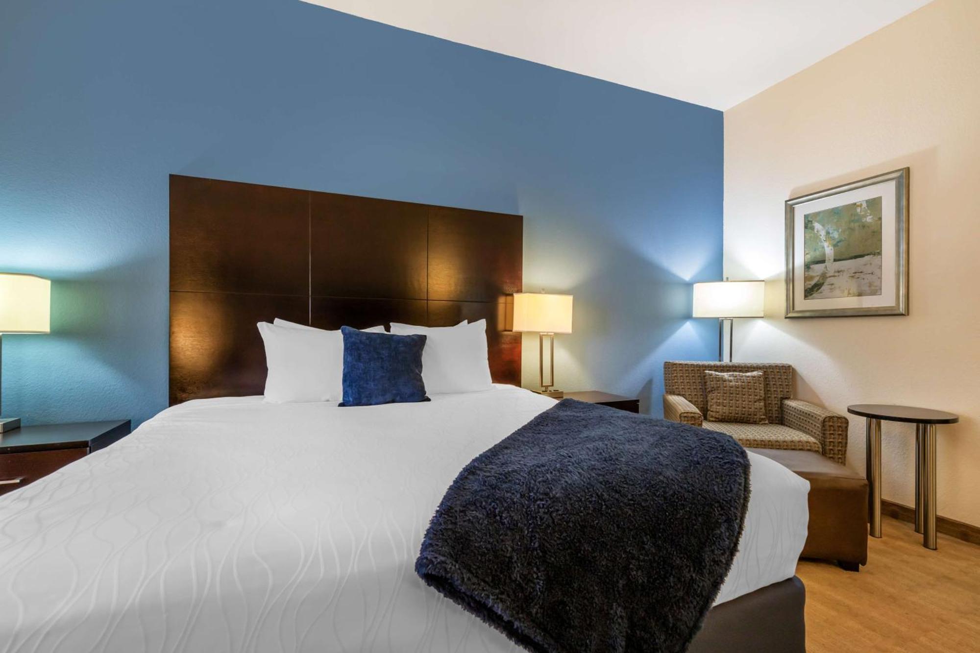 Best Western Plus Lytle Inn And Suites Eksteriør billede