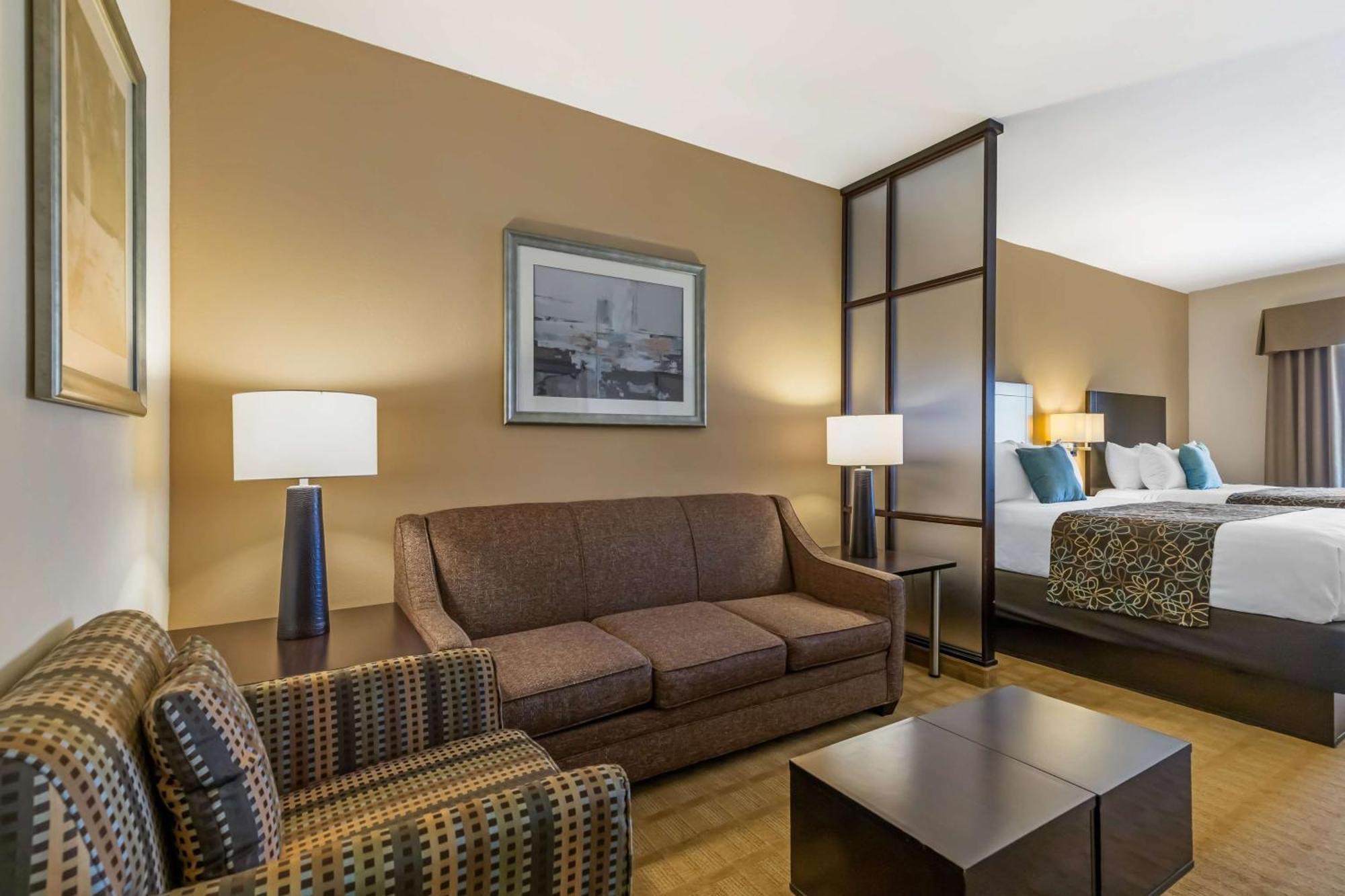 Best Western Plus Lytle Inn And Suites Eksteriør billede